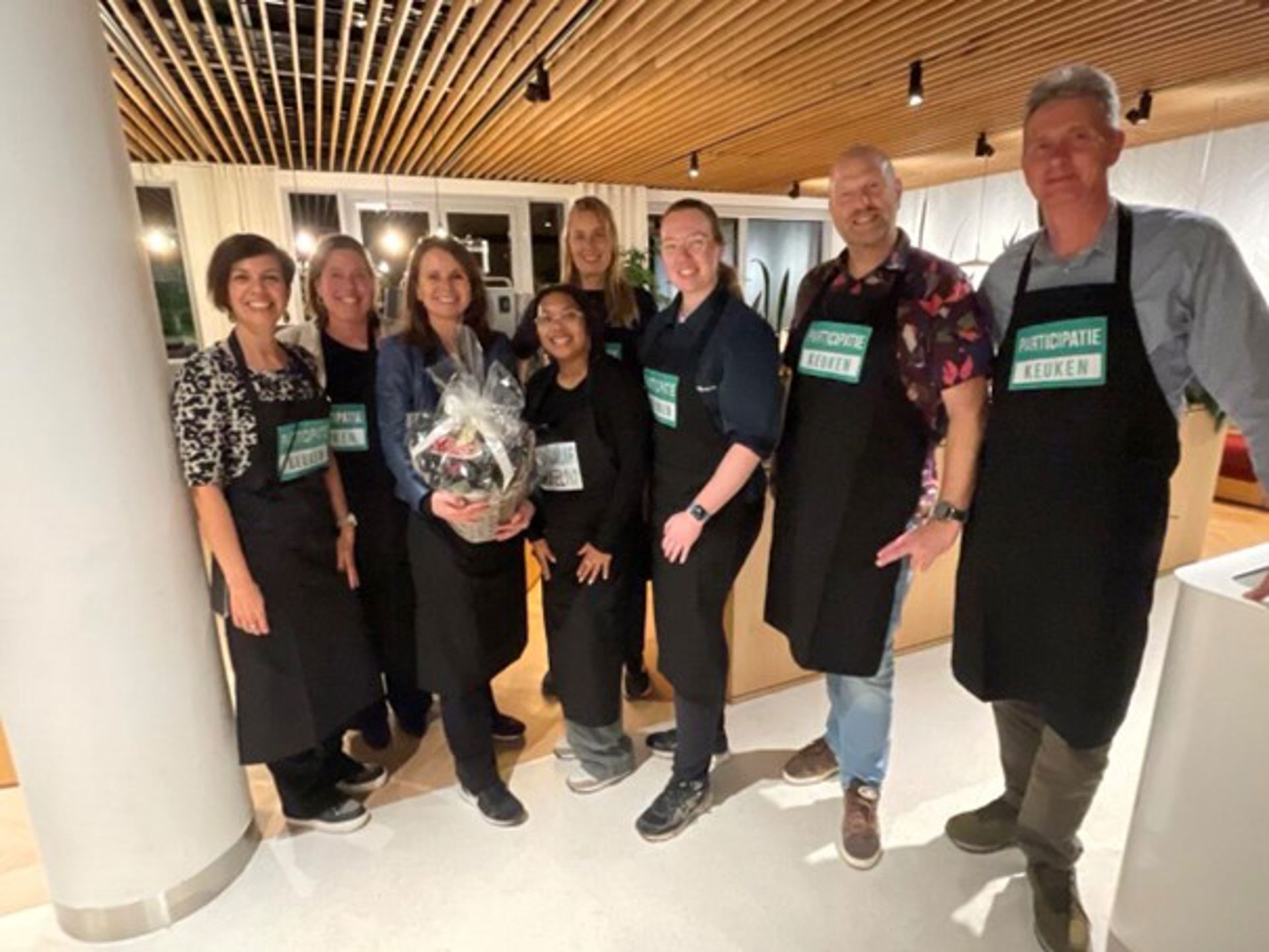 28.10 - Alle collega's met bloembollen